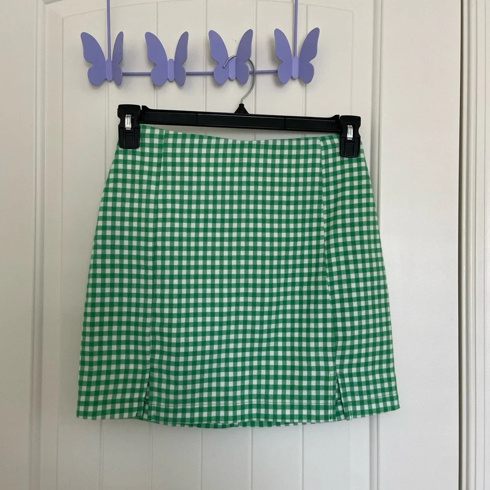 NWOT | Love on‎ a Hanger women’s gingham plaid miniskirt — size 7